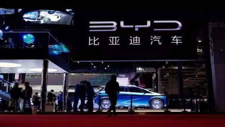 Çinli EV devi BYD, üç aylık kârda büyük bir sıçramaya işaret ediyor, hisseler yükseliyor