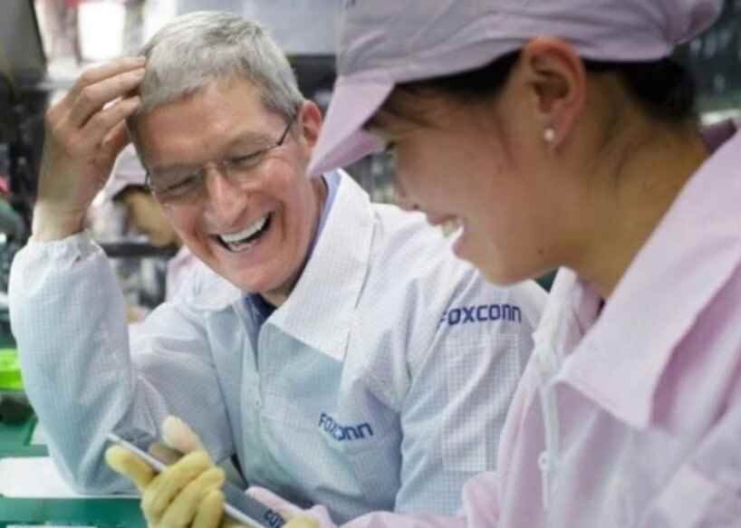 Apple CEO'su Tim Cook, Foxconn montaj hattını ziyaret etti - Foxconn, COVID kısıtlamalarına rağmen Çin'deki iPhone üretiminin sabit kaldığını söyledi