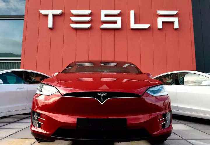Tesla, üçüncü çeyrekte rekor 343.830 araç teslim etti, Musk sevindi