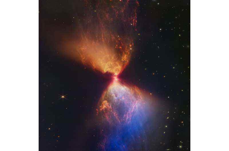 Webb Uzay Teleskobu, Hubble'dan gizlenen erken galaksileri tespit etti