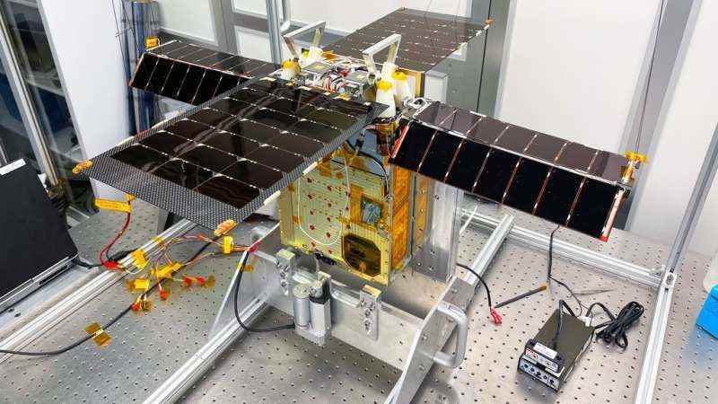 NASA'nın Ay El Feneri SmallSat Fırlatmaya Hazır