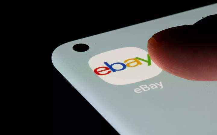 EBay'in lükse ve yenilenmiş ürünlere odaklanması, sonuçları yendi
