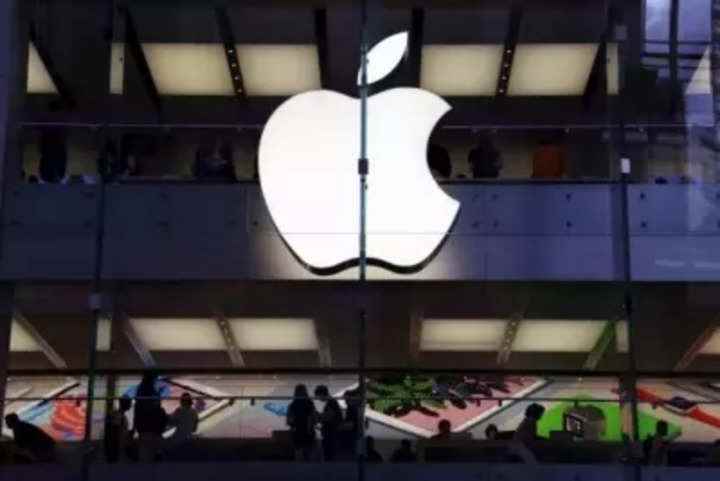 Eski çalışan, Apple'ı 17 milyon dolarlık dolandırmaktan suçlu bulundu