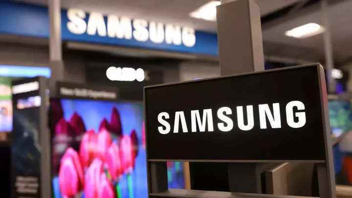 Samsung akıllı telefon satışlarını yüzde 13 azaltabilir