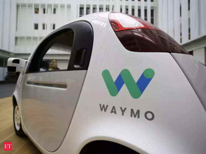 Waymo, Phoenix'te tam teşekküllü robotaksi hizmetlerine başladı