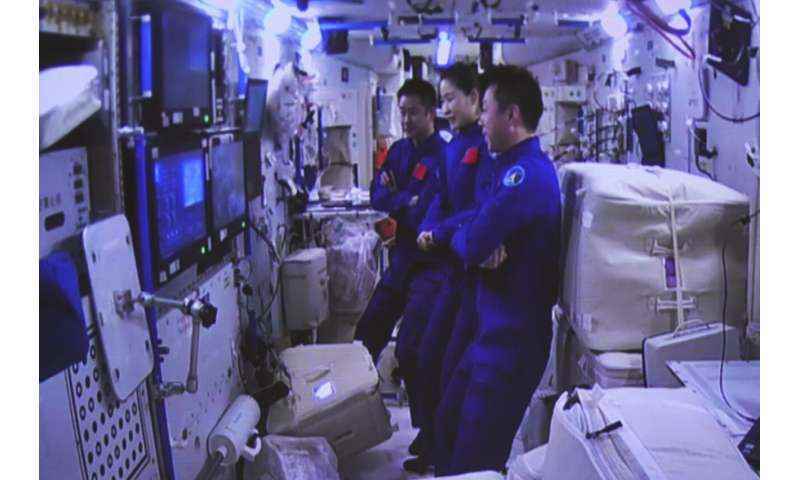 3 Çinli astronot 6 aylık görevden sonra Dünya'ya döndü