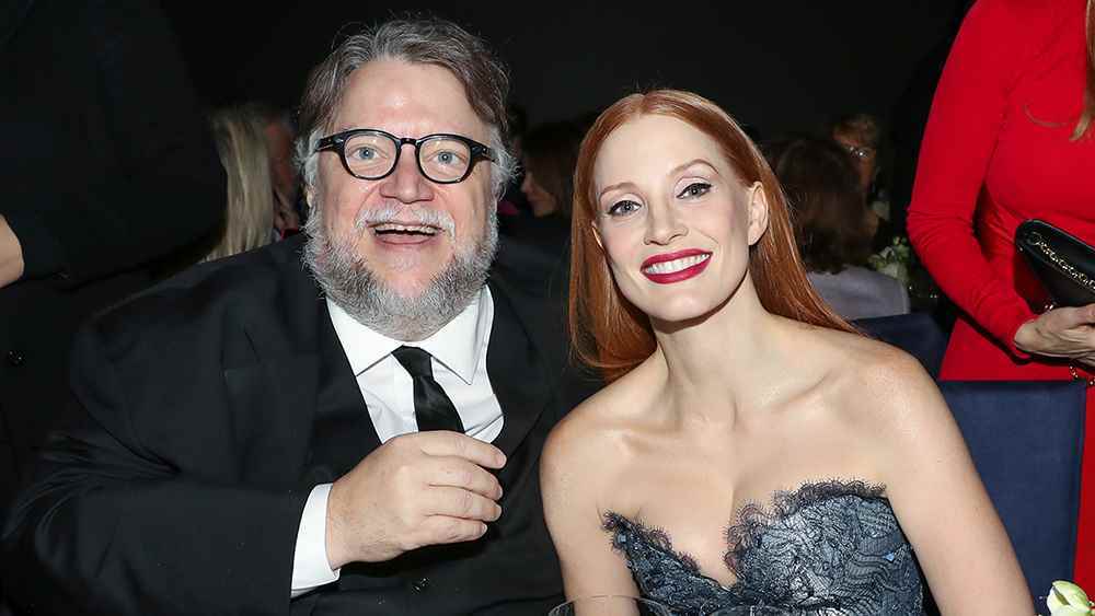 Guillermo del Toro ve Jessica Chastain