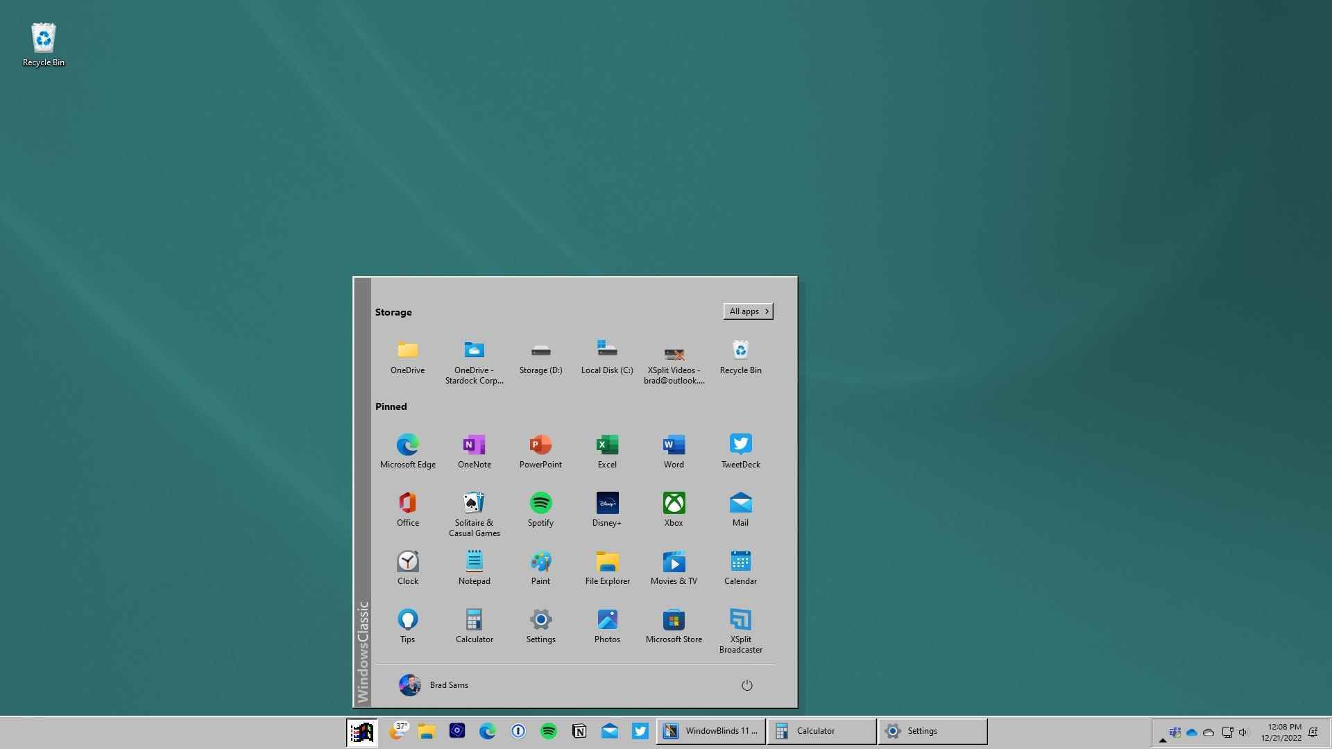 Windows 11'de Windows 95 teması