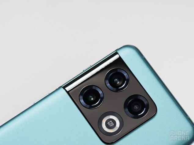 OnePlus 10 Pro, 11'de beklenen dairesel tasarımın aksine tipik bir kamera kurulumuna sahipti. - Yeni sızıntıya göre OnePlus 11, 17 Aralık'ta duyurulabilir