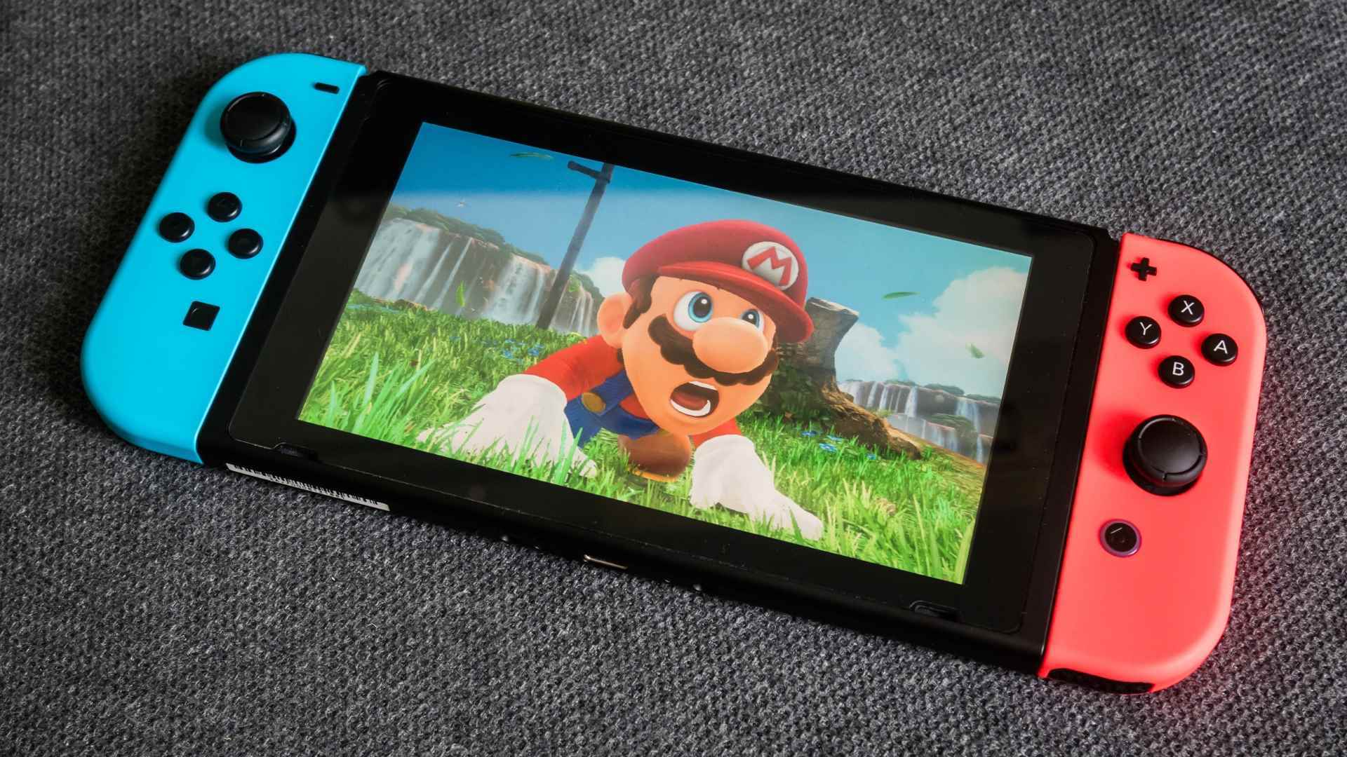 Mario Odyssey Nintendo Switch konsolunda oynanıyor