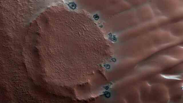 NASA, 'Kış Harikalar Diyarı' Mars'ın görüntülerini paylaşıyor, sıcaklıklar sıfırın 123 derece altına düştüğünde (1)