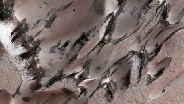 NASA, 'Kış Harikalar Diyarı'nın görüntülerini paylaşıyor Mars, sıcaklıklar sıfırın 123 derece altına düşerken dönüşüyor (2)