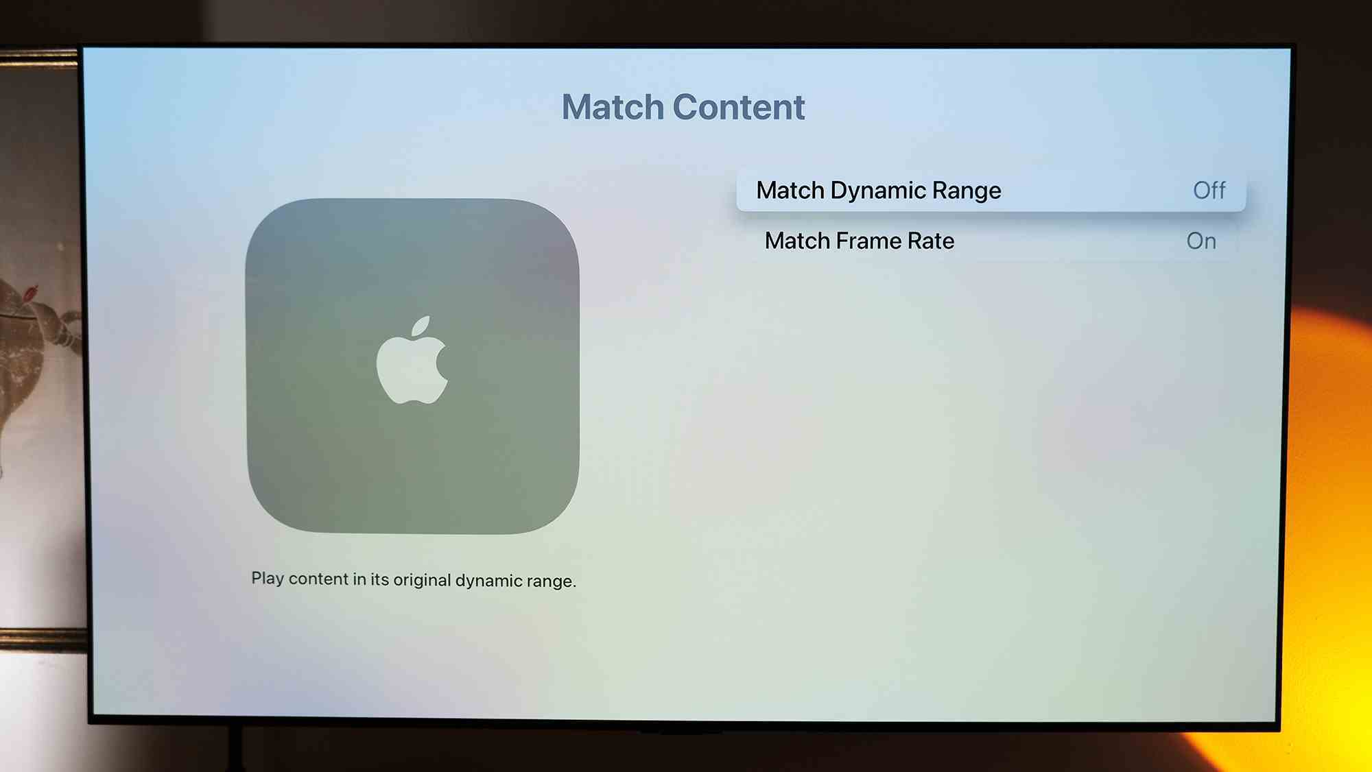 Dinamik Aralık ve Kare Hızı için İçeriği Eşleştir ayarları için Apple TV 4K'da bir tvOS menüsü.