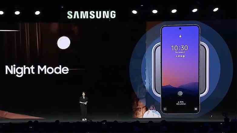 Samsung SmartThings İstasyonu sahnede sunuldu.