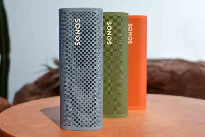Birden çok renkte Sonos Roam.