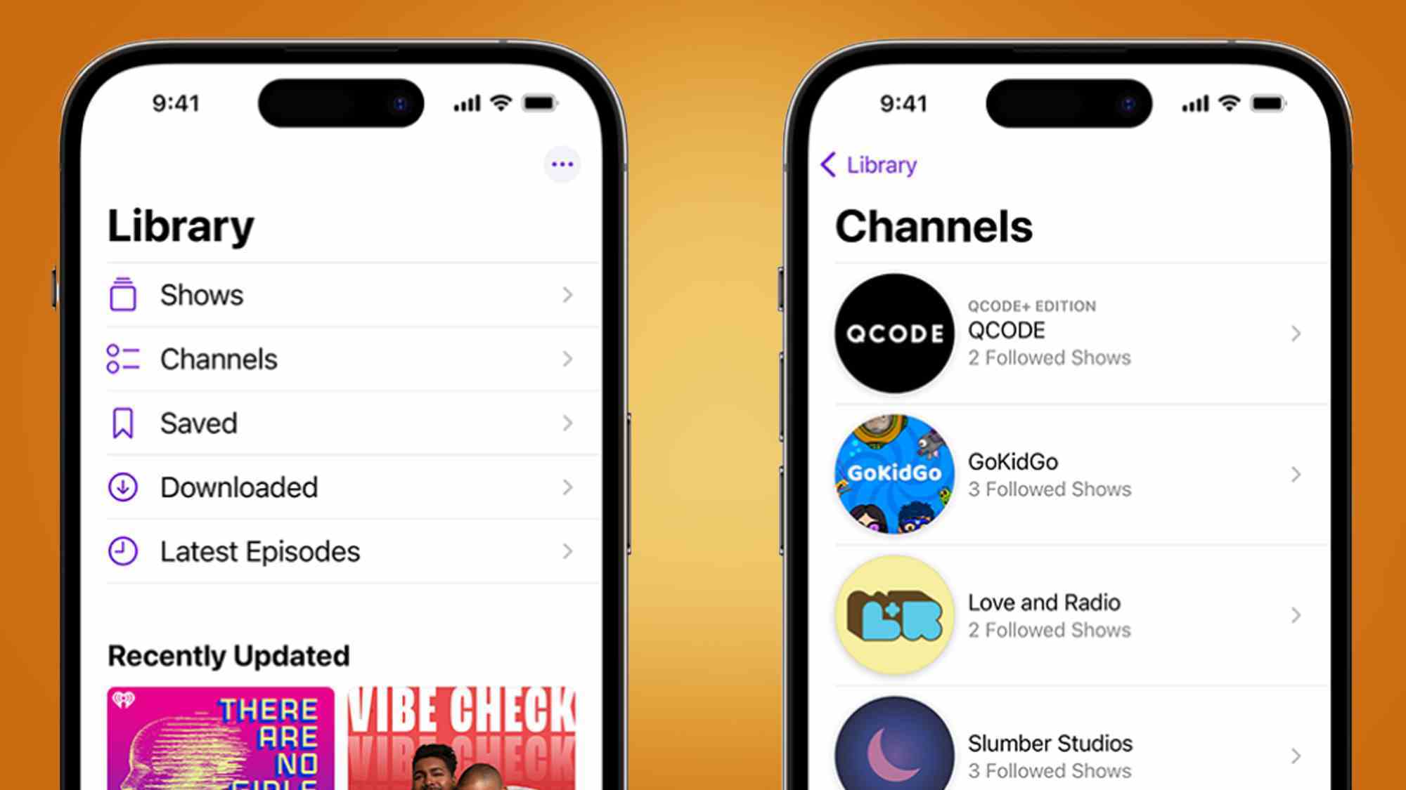 iOS 16.4'te yeni Podcasts uygulamasını gösteren iki iPhone