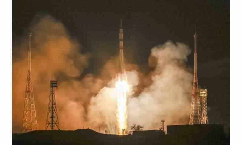 Rusya, sızıntıların ardından kurtarma gemisini uzay istasyonuna fırlattı