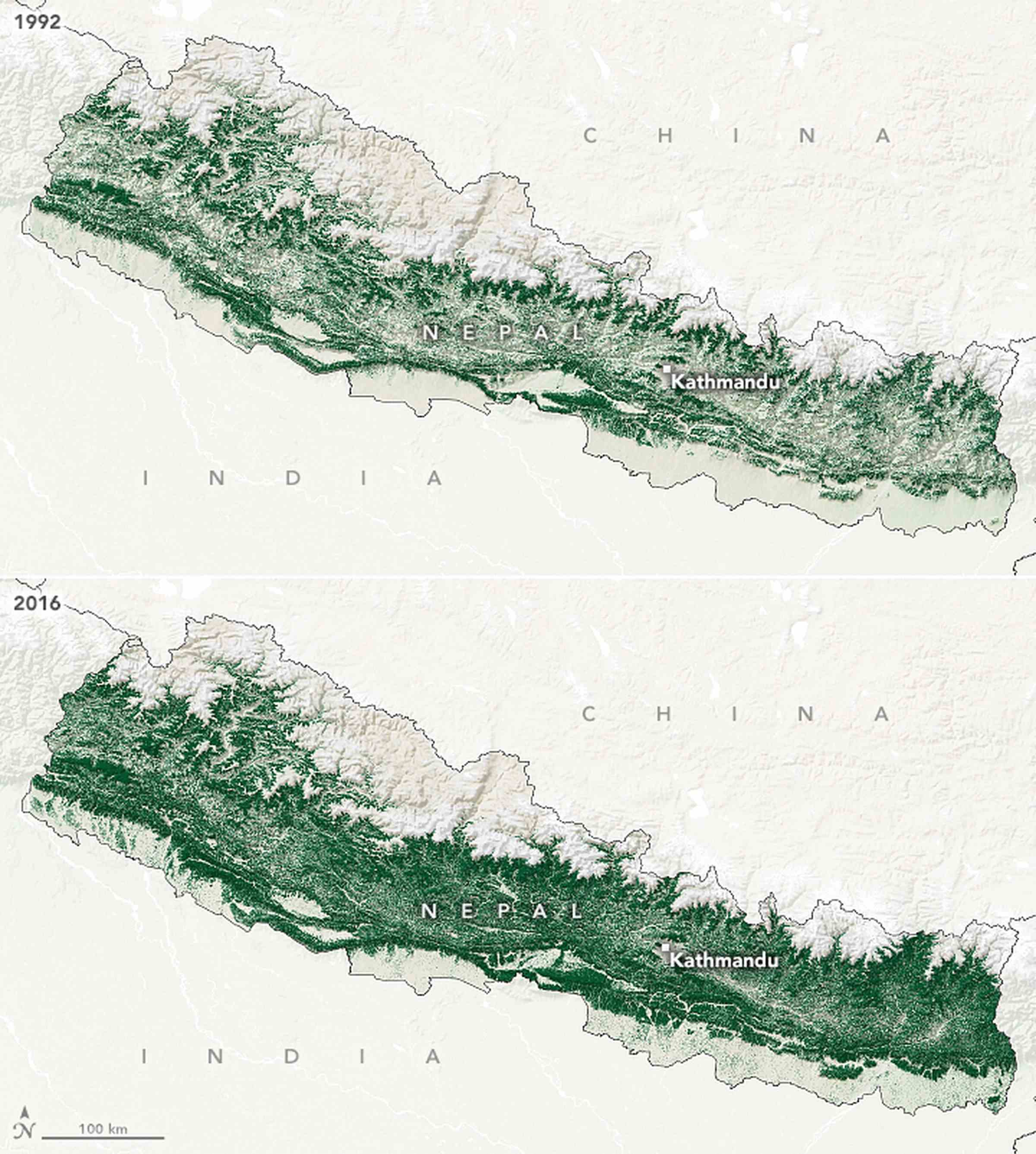 Üstteki bir harita, Nepal'i açık yeşil gölgeli olarak gösteriyor ve 1992'de çok az orman örtüsü olduğunu gösteriyor. Aşağıdaki harita, ülkeyi koyu yeşil renkte gösteriyor ve 2016'da orman örtüsünün arttığını gösteriyor.