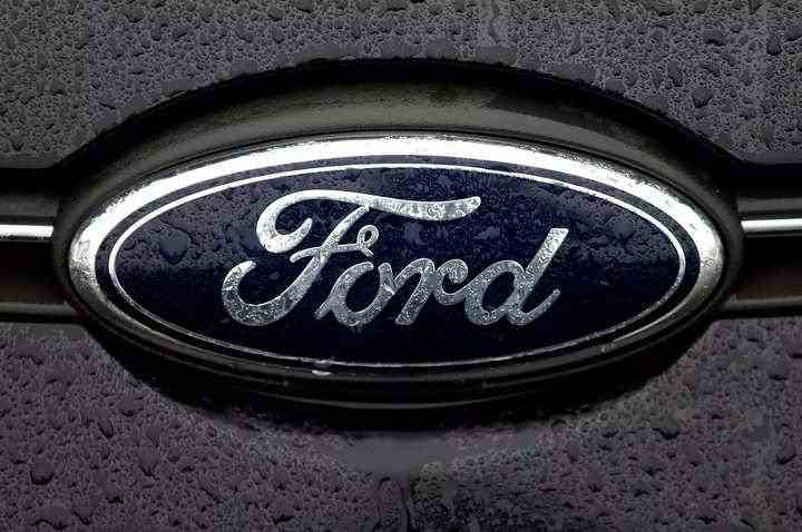 Ford, EV girişimi Rivian'ın çoğunluk hissesini satıyor