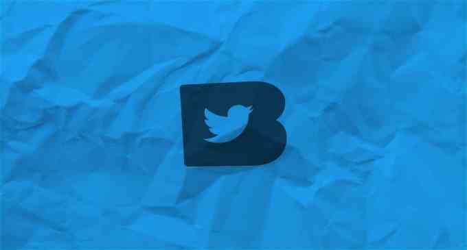 Buruşuk kağıt üzerinde Twitter Mavi logosu