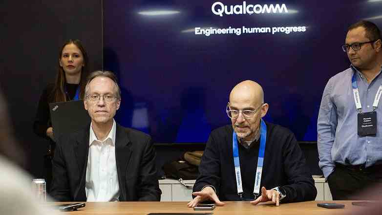 Qualcomm'un Ürün Yönetiminden Sorumlu Başkan Yardımcısı Francesco Grilli ve Iridium CTO'su Greg Pelton