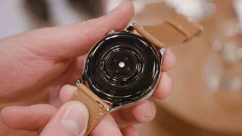 Xiaomi Watch S1 Pro sensörlü geri