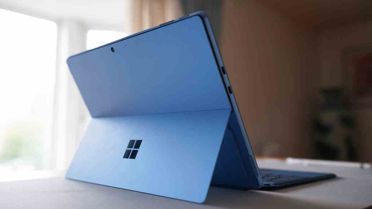 Microsoft Surface Pro 9 Mavi Kapak