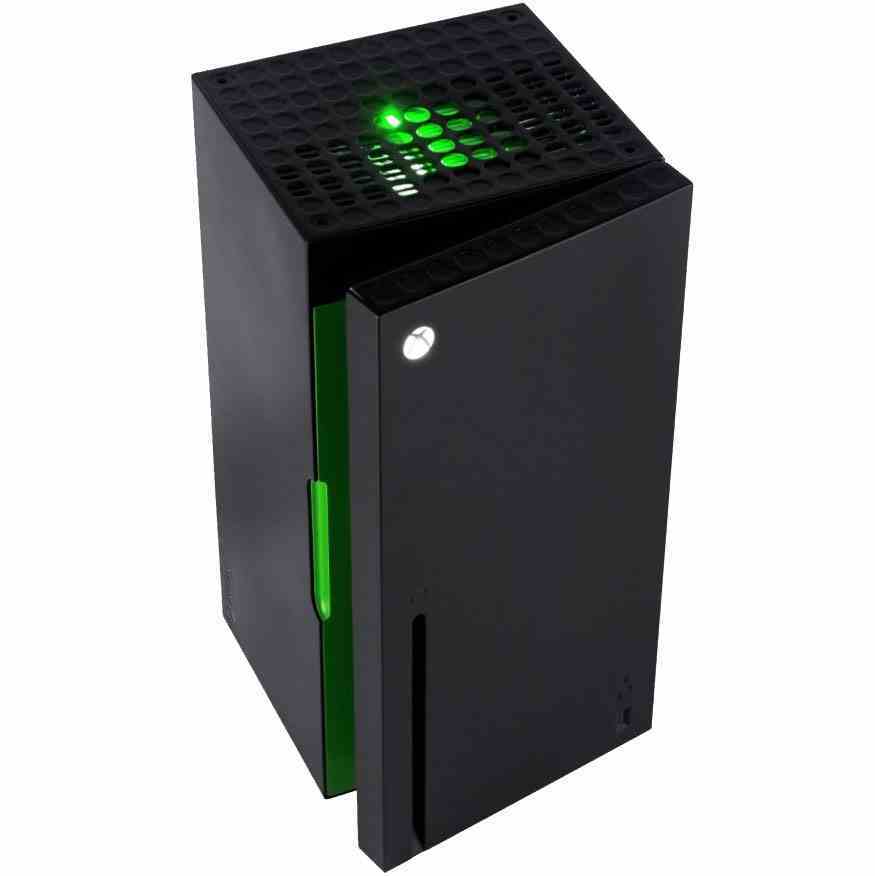Xbox Series X Mini Buzdolabı.