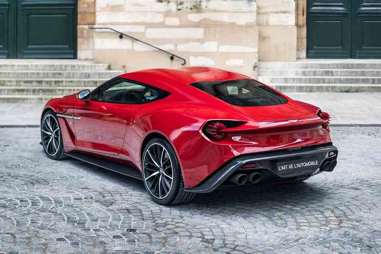 Bir Rus satıcı, türünün tek örneği 600 beygir gücündeki Aston Martin Vanquish Zagato spor otomobilini sipariş etmeye hazır.  Özelden ne kadar istiyorlar?
