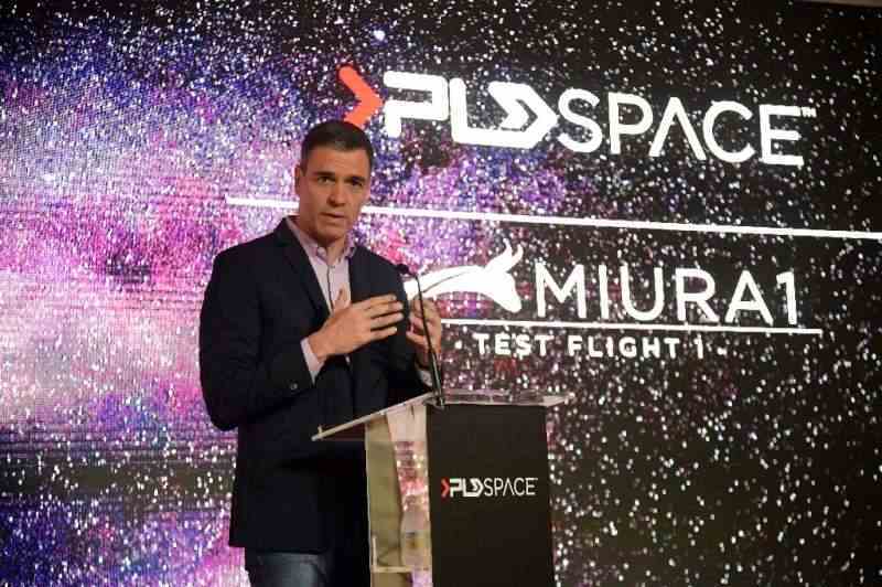 Başbakan Pedro Sanchez, İspanya'yı 'bu uzay taşımacılığı endüstrisinin ön saflarında' gördüğünü söyledi.