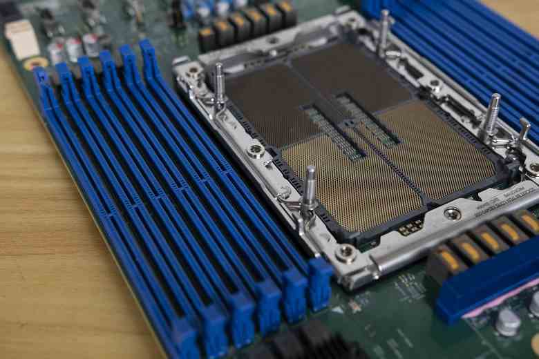 Dev Intel LGA 7529 Soketinin Görüntüleri Ortaya Çıktı - Altı AMD Ryzen 7950X Sığabilir