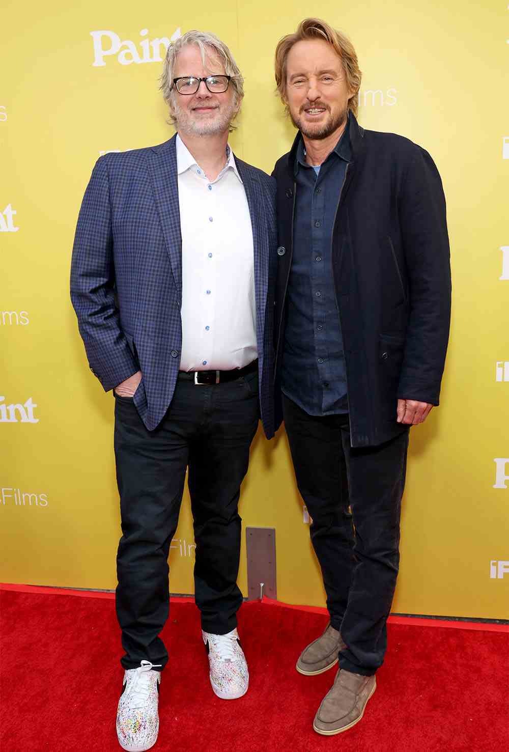 Brit McAdams ve Owen Wilson, 23 Mart 2023'te Los Angeles, California'da The Theatre at Ace Hotel'de IFC Films Paint'in Los Angeles Prömiyerine katıldılar.
