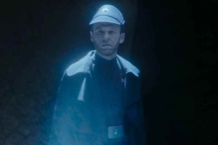 Komutan Hux, The Mandalorian 3. sezon 7. bölümde bir hologram olarak görünür.