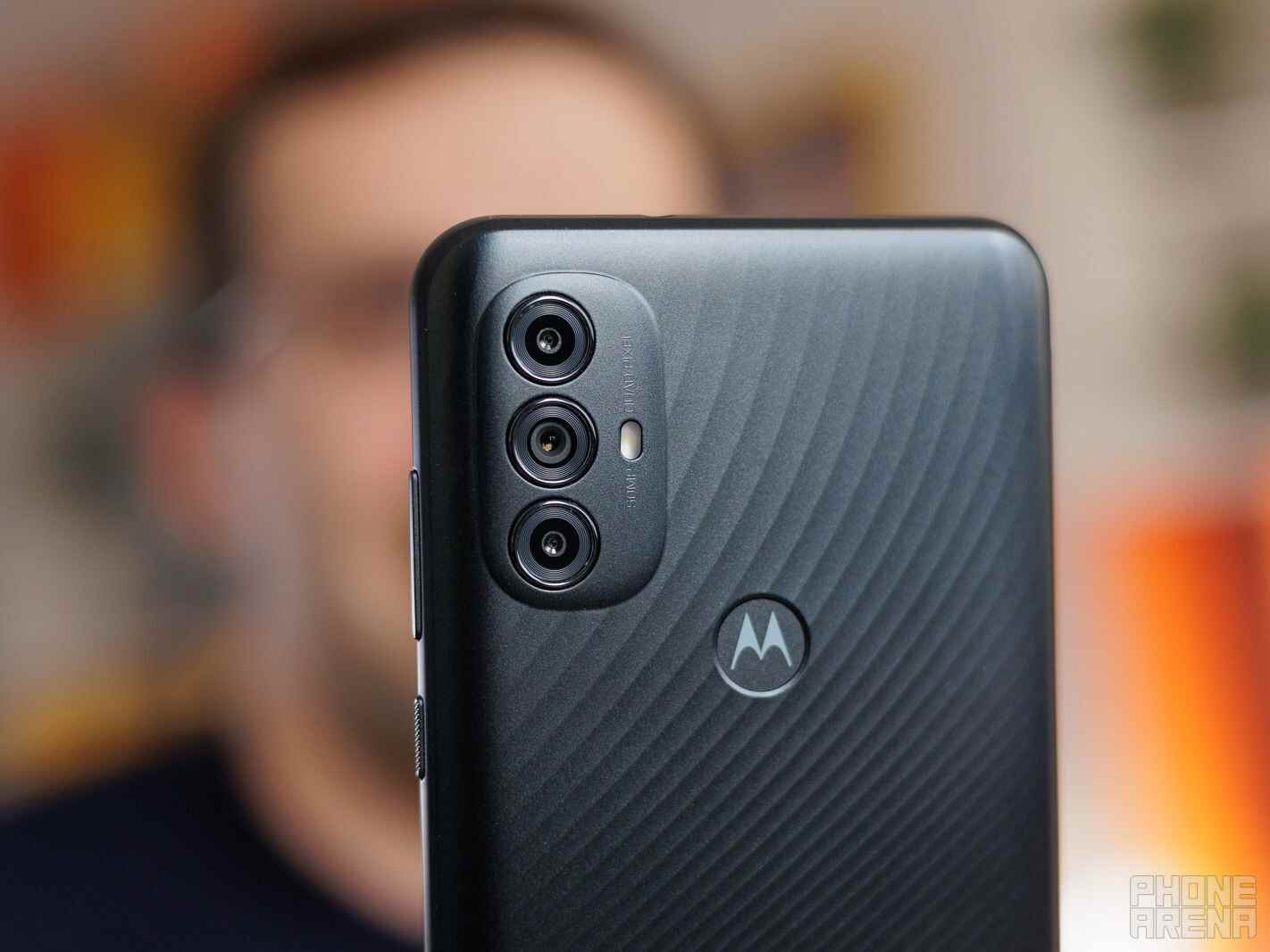 Motorola, şaşırtıcı derecede harika Android telefonlar yapıyor, böylece günlük bir sürücü için ona güvenebilirsiniz!  |  Resim kredisi - PhoneArena - Amazon Prime Day Motorola telefon fırsatları 2023: Ne gibi indirimler bekleniyor?