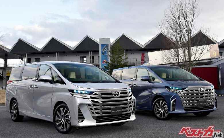 Kabinde yeni motorlar ve 48 inç ekran ile Toyota Alphard'dan daha lüks.  Yeni Lexus LM Japonya'da görüldü