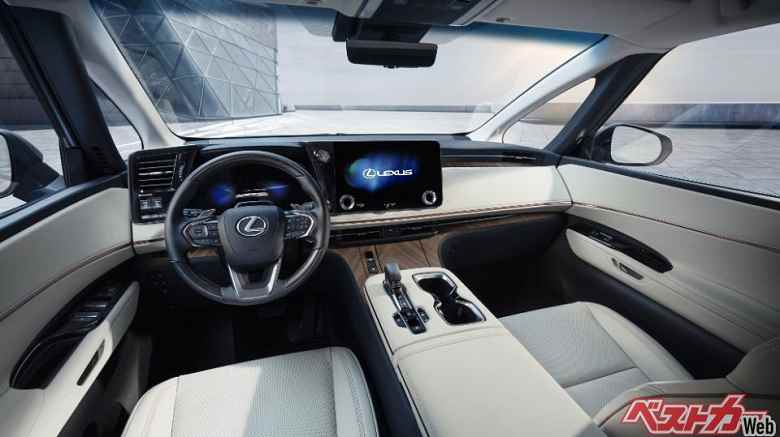 Kabinde yeni motorlar ve 48 inç ekran ile Toyota Alphard'dan daha lüks.  Yeni Lexus LM Japonya'da görüldü