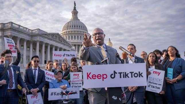 Bu 9 Kongre Üyesi TikTok'ta TikTok'u Savunuyor başlıklı makale için resim