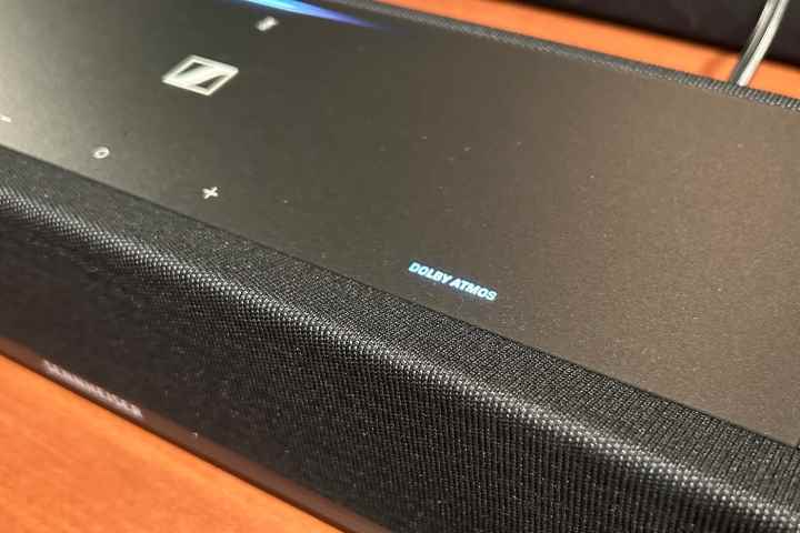 Dolby Atmos göstergesi: Sennheiser Ambeo Soundbar Plus.