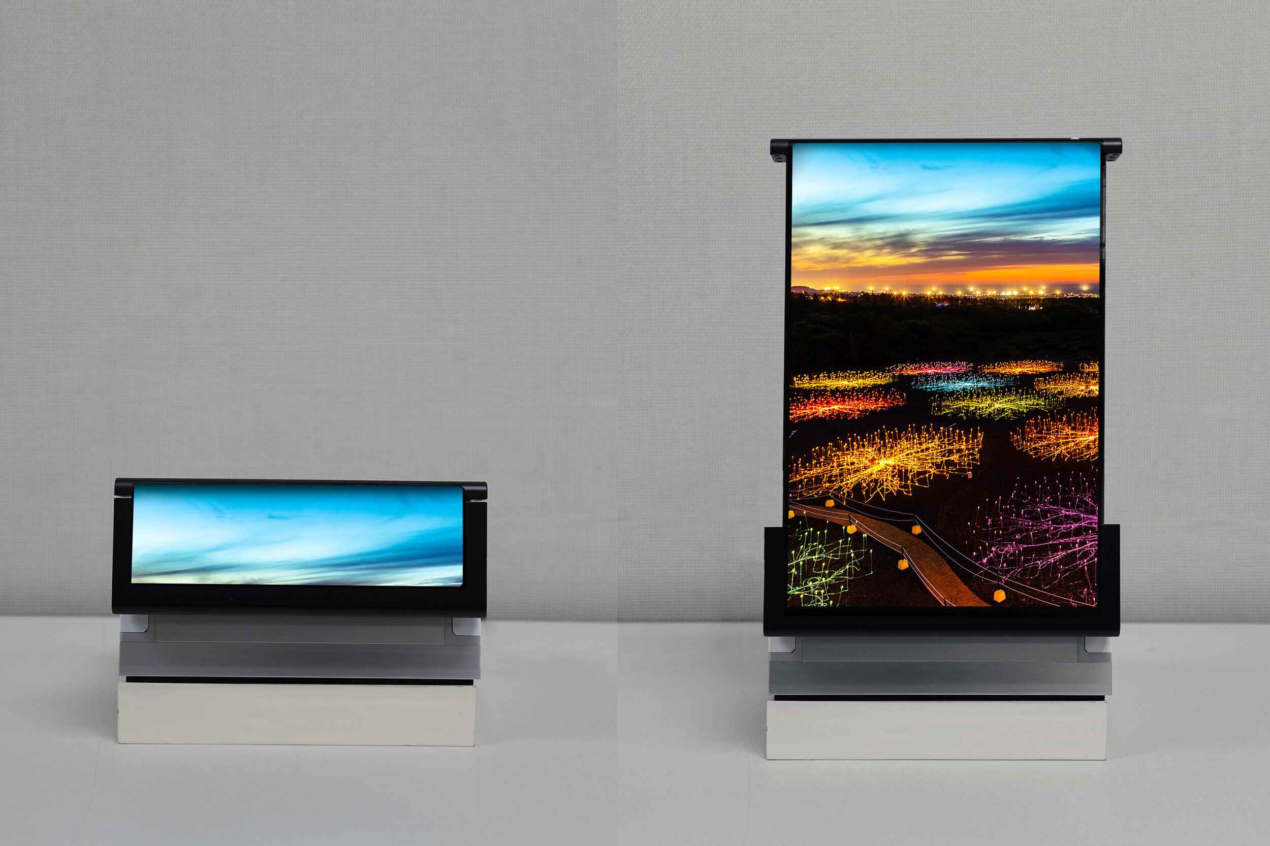 Rollable Flex, bir ekranı 5 cm'den 25 cm'nin üzerine genişletebilir - Samsung, biri 5 kattan fazla genişleyen de dahil olmak üzere birçok heyecan verici ekran sergiliyor