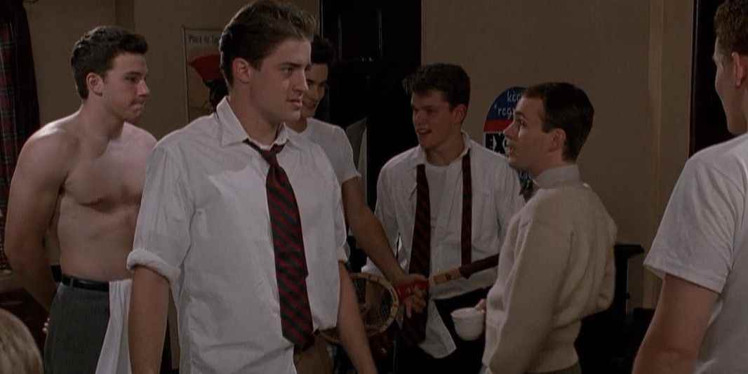 Matt Damon ve Ben Affleck, School Ties'da Brendan Fraser ile okul üniformalarını değiştiriyor