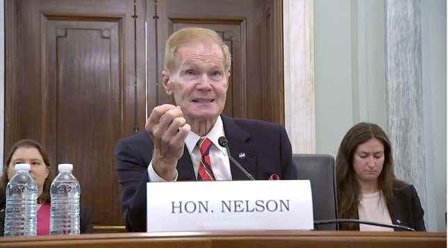 NASA Yöneticisi Bill Nelson, 16 Mayıs bütçe duruşması sırasında.