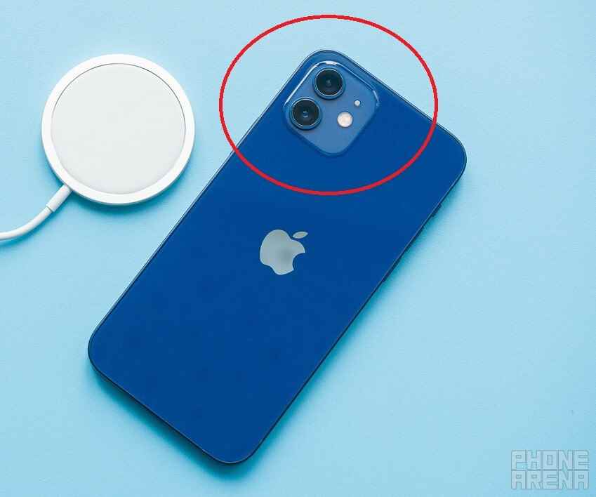 iPhone 16 Pro olmayan modellerin, en son iPhone 12'de görülen dikey arka kamera düzenine geri döneceği söyleniyor - Söylentilere göre iPhone 16 arka kameraları, iPhone 12'den beri kullanılmayan görünümü ödünç alacak