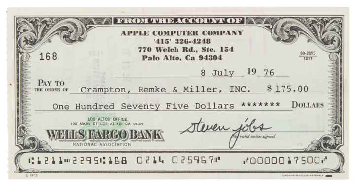 Steve Jobs imzalı bir çek, bir müzayedede 100 bin doların üzerinde alıcı buldu