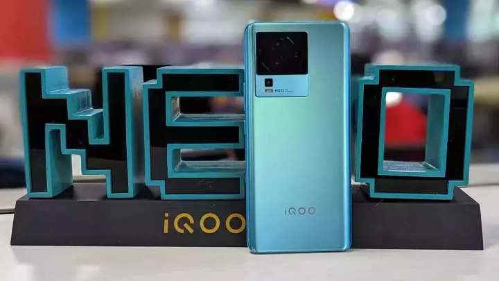 iQoo Neo 8 serisi Çin'de piyasaya sürüldü: Fiyat, özellikler ve daha fazlası