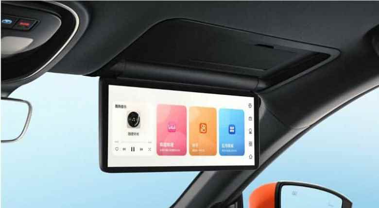 Olağandışı döner ekranlar ve 3D navigasyon.  Changan Shenlan S7 arabanın içi hakkında ayrıntılar