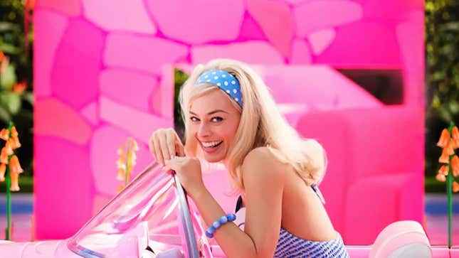 Margot Robbie, 2023 yapımı filmde Barbie rolünde. 