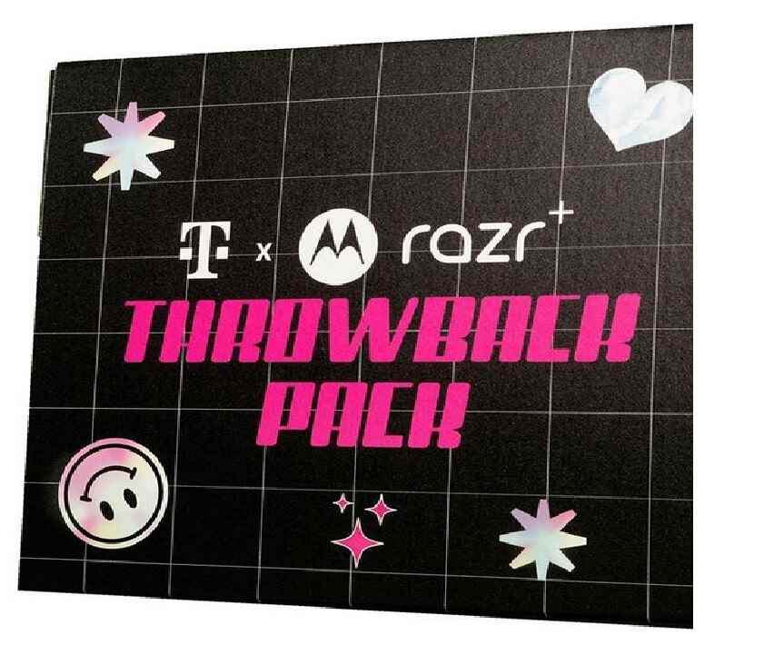T-Mobile Razr+ Gerileme Paketi ile Razr+'ın sıcak nostaljik duygularına kapılın - Bugün piyasaya sürülen Razr+ ile T-Mobile, 30 $'lık Gerileme Paketi ile eğlenceye ve nostaljiye katkıda bulunuyor