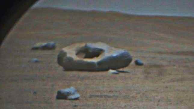 Perseverance gezgini, 23 Haziran'da Mars yüzeyinin bu görüntüsünü çekti.