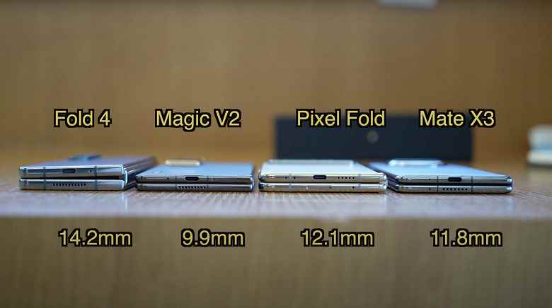 Sanki tamamen farklı nesillerin akıllı telefonları.  iPhone 14 Pro Max ve diğer telefonlarla karşılaştırıldığında dünyanın en ince katlanabilir akıllı telefonu Honor Magic V2