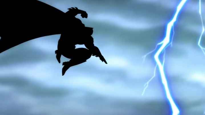 "Batman: The Dark Knight Returns"te Batman, yanında bir şimşekle gece gökyüzünde zıplıyor.